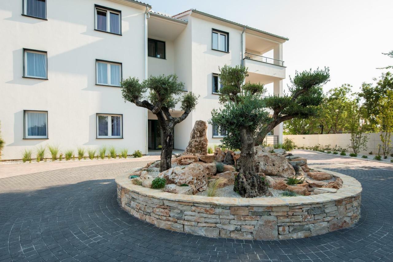 Villa Anja Peroj Exterior photo